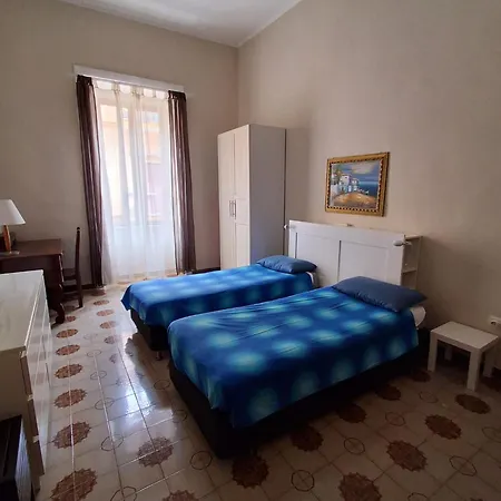 Domus Passpartenope, Διαμέρισμα *