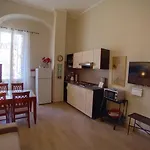 Domus Passpartenope, * Nápoles
