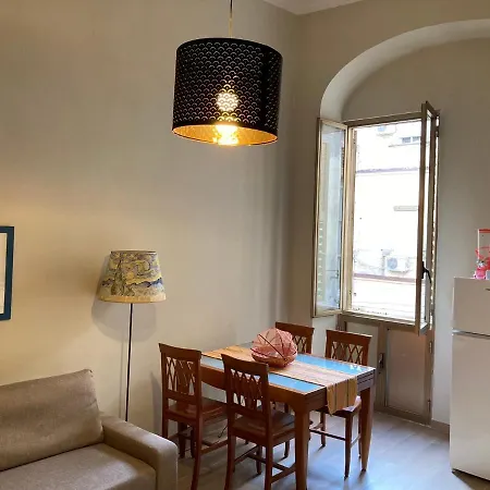 شقة Domus Passpartenope, *