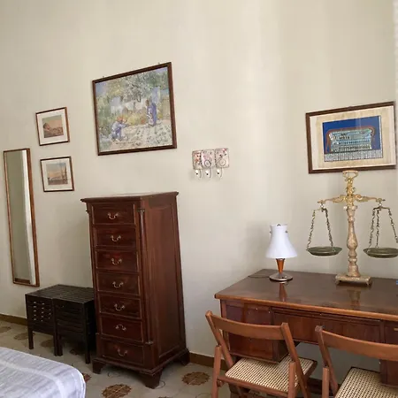 Domus Passpartenope, * نابولي