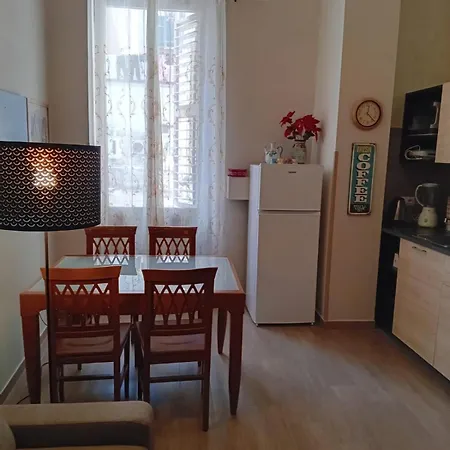 Domus Passpartenope, *