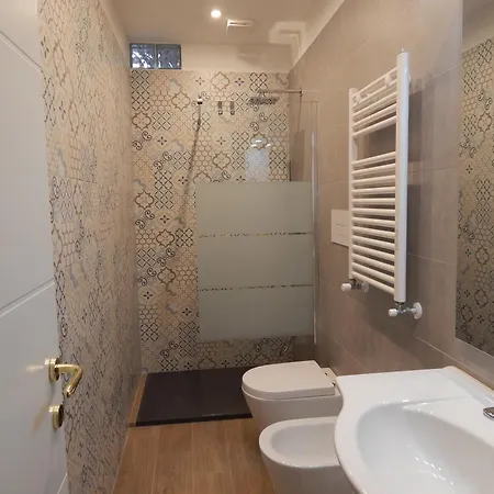 Domus Passpartenope, شقة *